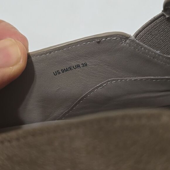 Vince. Tan Suede Slip-On Shoes 9